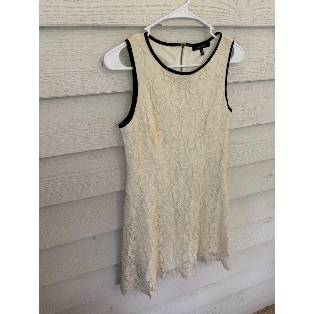 Max and Riley Ivory Lace Fit & Flare Dress Medium Sleeveless Floral Lace Dress - Picture 4 of 8